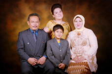 Terima Bintang Mahaputra,...