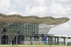 Sepi Penumpang, Bandara...