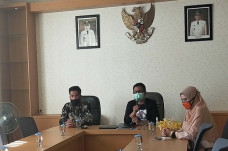 Cegah Kerumunan Massa,...