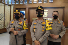 Jabat Kapolda Jatim,...