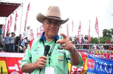 Helmy Sungkar, Promotor...