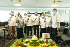 Rayakan HUT ke-32, Kalla...