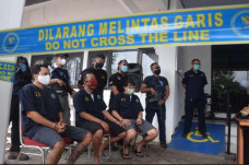 BNN Tangkap Oknum Polisi...