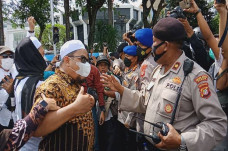 Banser Dukung Polri...
