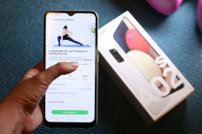 Galaxy A02s, Ponsel...