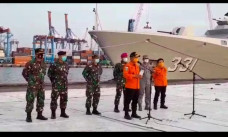 Tim SAR Temukan Satu...