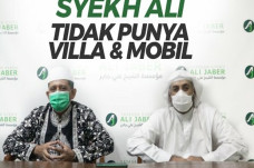 Keluarga Syekh Ali Jaber...
