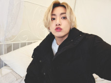 Selfie Jungkook BTS...