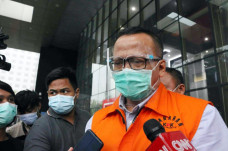 Periksa Edhy Prabowo,...