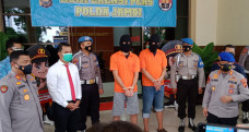Polda Jambi Tangkap...