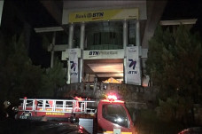 Gedung Bank Tabungan...