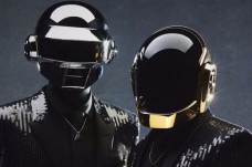 Eksis 3 Dekade, Daft...