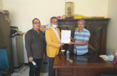 Tensi Politik Kabupaten...
