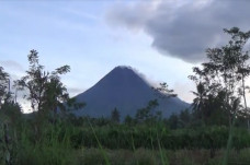 Selama 6 Jam Gunung...