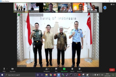 Kemenhan Terima Bantuan...
