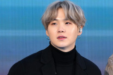 Suga BTS Rayakan Ultah...