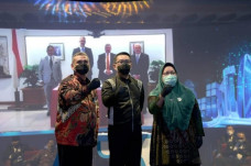 Jasa Sarana Raih Predikat...