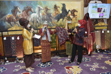 Majukan Masyarakat,...
