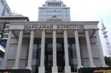 MK Perintahkan Penghitungan...