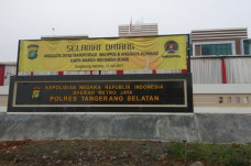 Mobil Dirampas Debt...