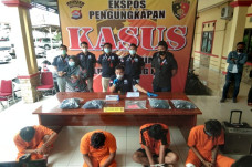 Empat Pelaku Pembacokan...