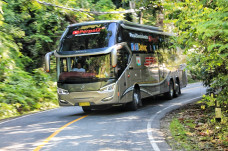 Belah Lintas Sumatera,...