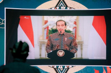 Bangkitkan Sektor Parekraf,...