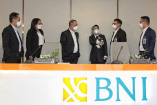 Transformasi Bisnis...