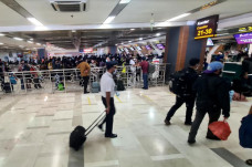 H-2 Larangan Mudik,...