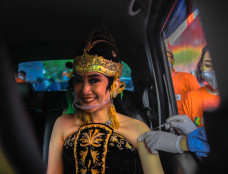 Gelar Vaksinasi di Prambanan,...