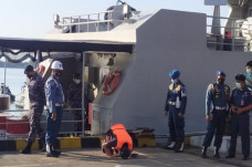 Kapal AL Australia Pulangkan...