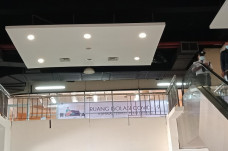 Penumpang Bus di Terminal...