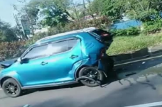 Tabrakan Beruntun di...