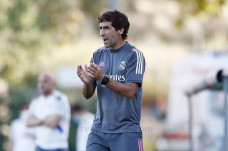 Dukung Raul Latih Real...