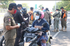 COVID-19 Bangkalan Melonjak,...