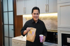 Sayang Anak, Menteri...