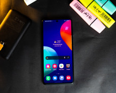 Apa Beda Samsung One...