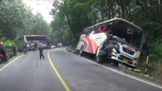 Cegah Sopir Bus Ugal-ugalan...