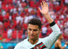 Ronaldo Dilecehkan Homophobia...