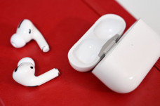AirPods Pro 2 Diprediksi...