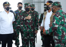 Panglima TNI Sidak Vaksinasi...
