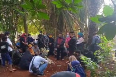 Tak Jadi di Salatiga,...