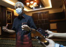 Dukung Penutupan Exit...