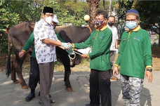 Peruri Salurkan Bantuan...
