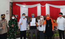 Hindari Kerumunan, Bantuan...