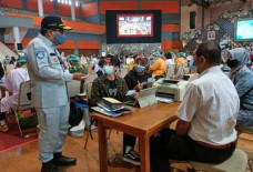 Gelar Vaksinasi JRKu,...