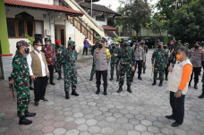 Tinjau Tempat Isolasi,...