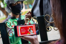 Telkomsel dan Gojek...