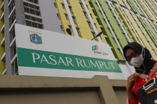 484 Pasien Covid-19...