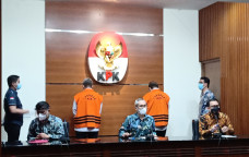Ditetapkan Tersangka,...